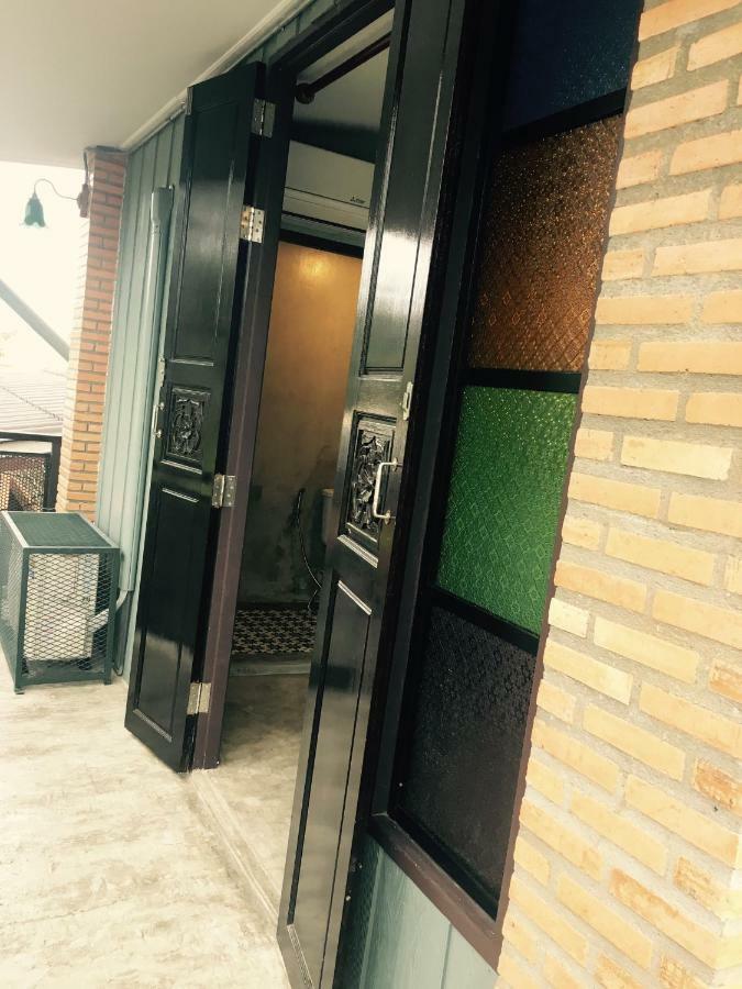 Talardkao Balcony Krabi Hostel Εξωτερικό φωτογραφία