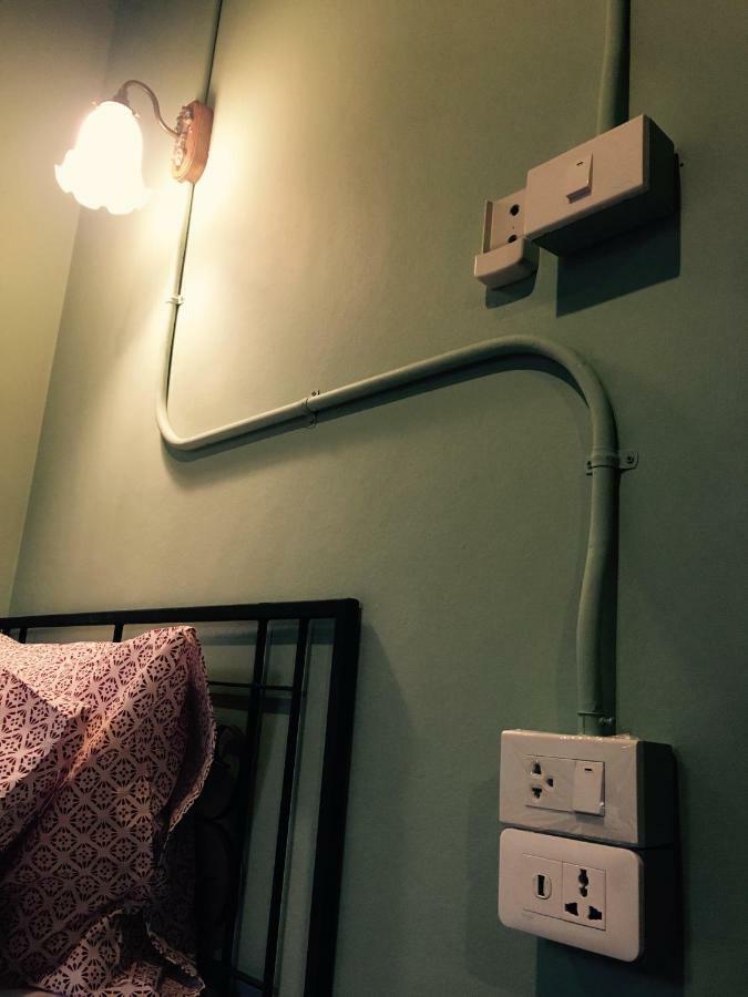 Talardkao Balcony Krabi Hostel Εξωτερικό φωτογραφία