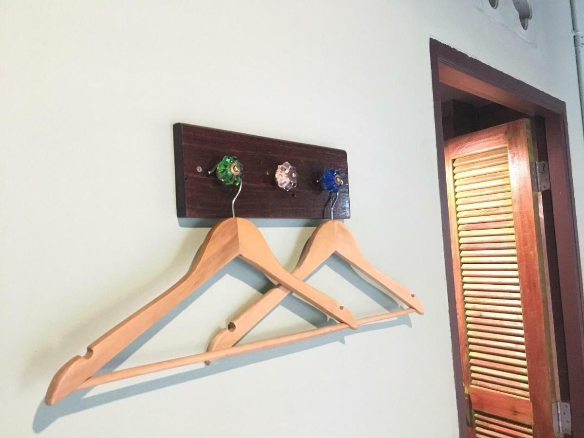 Talardkao Balcony Krabi Hostel Εξωτερικό φωτογραφία