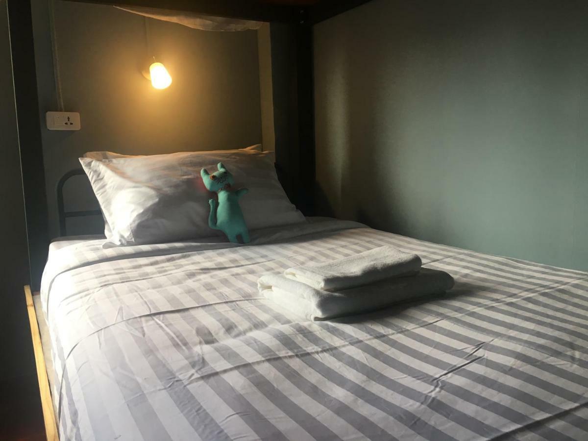 Talardkao Balcony Krabi Hostel Εξωτερικό φωτογραφία