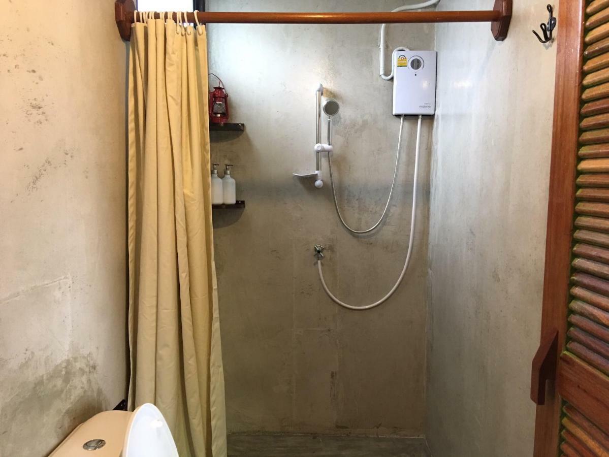 Talardkao Balcony Krabi Hostel Εξωτερικό φωτογραφία