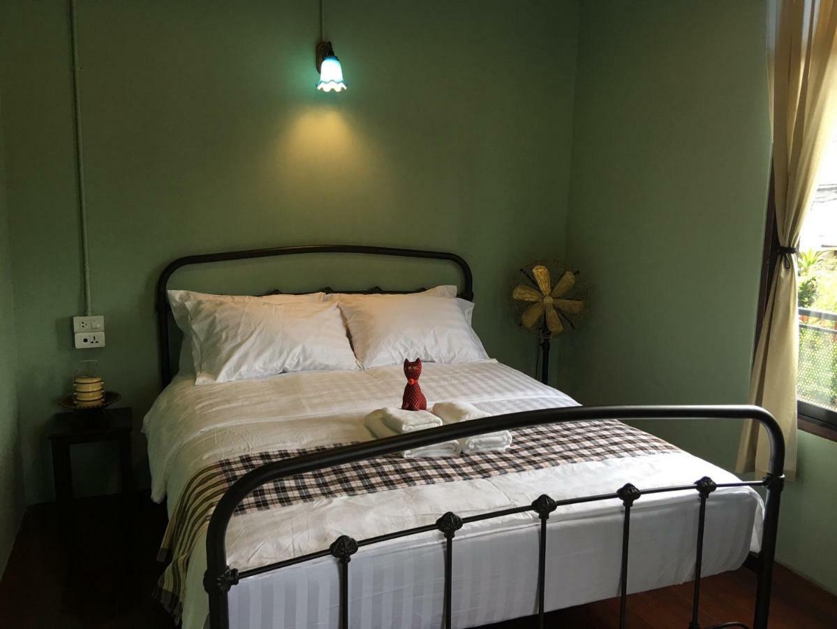 Talardkao Balcony Krabi Hostel Εξωτερικό φωτογραφία