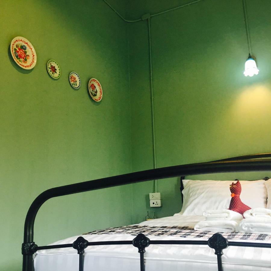 Talardkao Balcony Krabi Hostel Εξωτερικό φωτογραφία