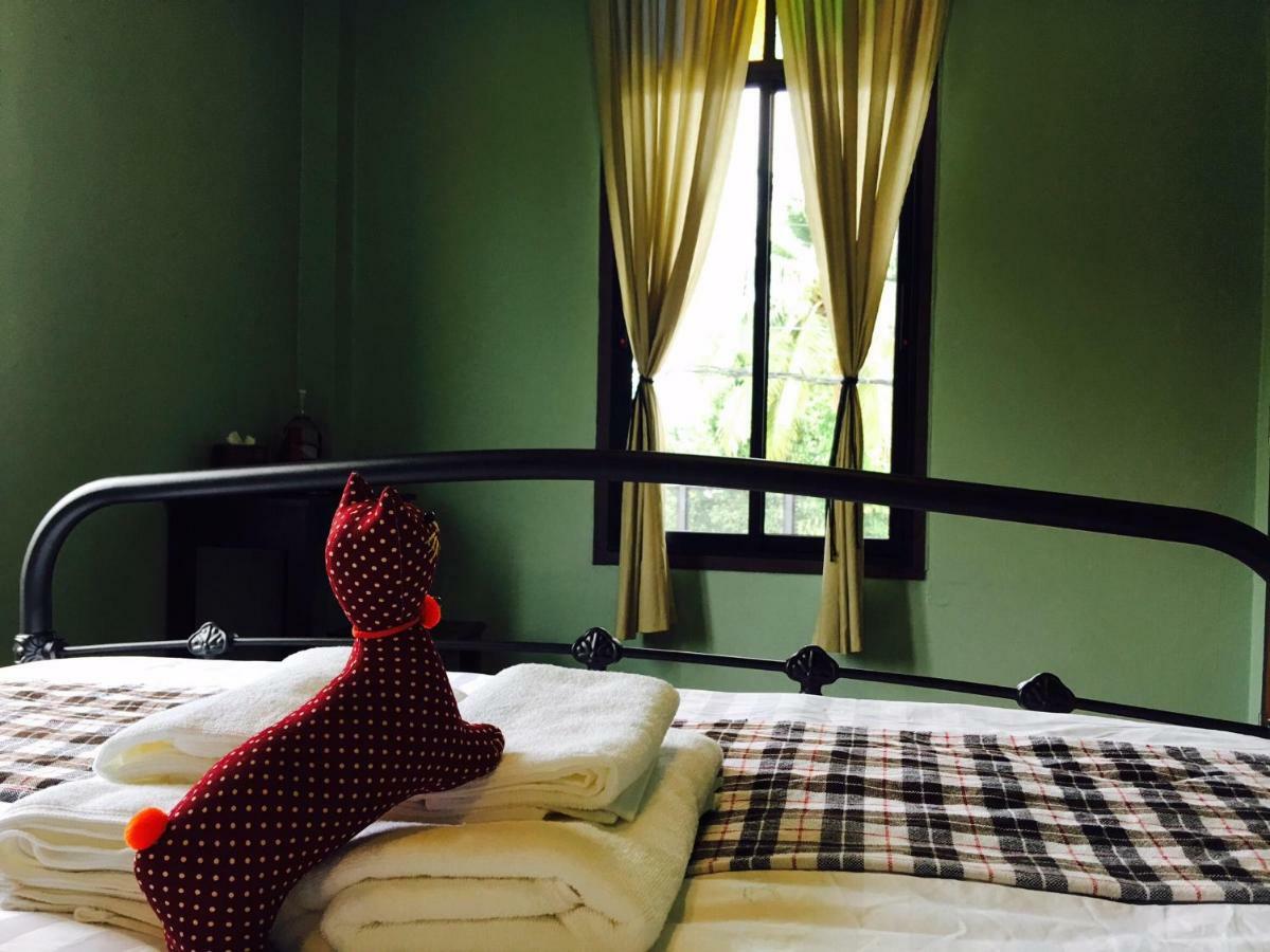 Talardkao Balcony Krabi Hostel Εξωτερικό φωτογραφία